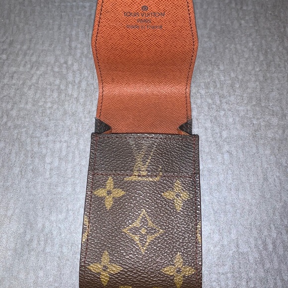 Louis Vuitton Cigarette case Faded No Smell - Picture 8 of 8